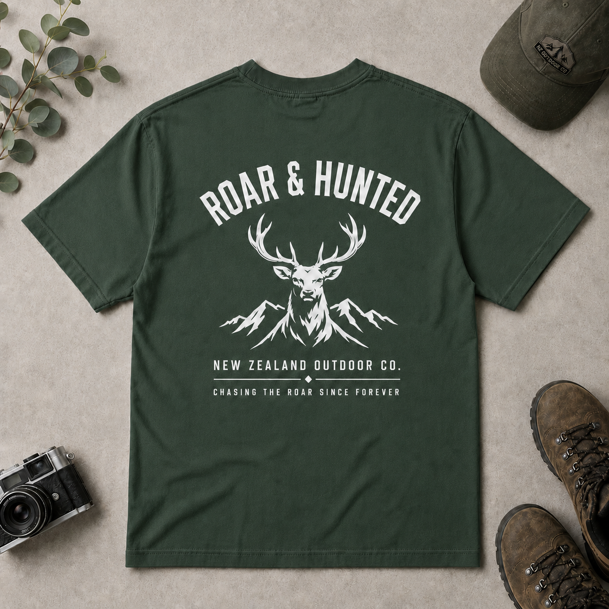 Roar & Hunted - Men's Tee