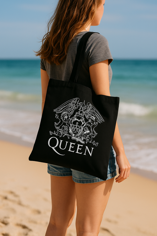 Queen to a ‘T’ | Tote